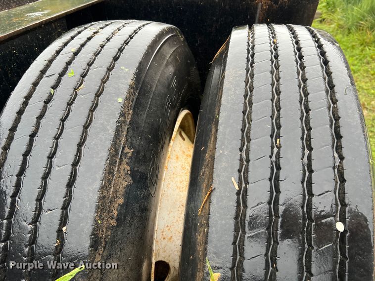 image for item JM9139 2006 Witzco Challenger RG-50  lowboy equipment trailer