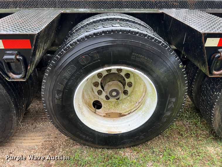 image for item JM9139 2006 Witzco Challenger RG-50  lowboy equipment trailer