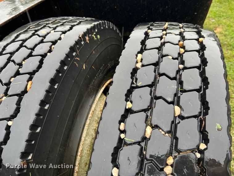 image for item JM9139 2006 Witzco Challenger RG-50  lowboy equipment trailer