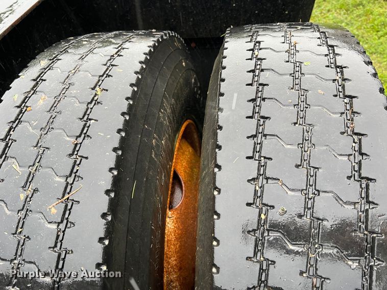 image for item JM9139 2006 Witzco Challenger RG-50  lowboy equipment trailer