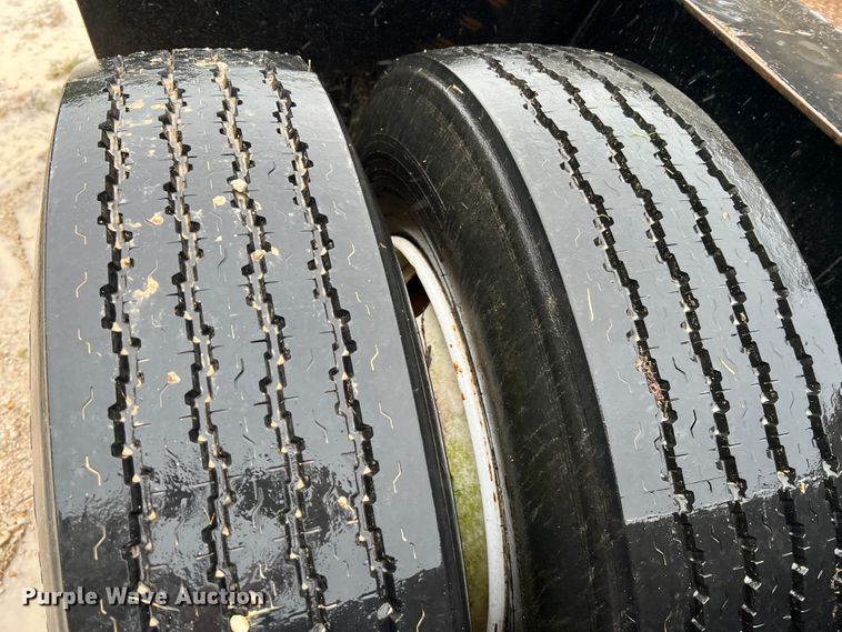 image for item JM9139 2006 Witzco Challenger RG-50  lowboy equipment trailer