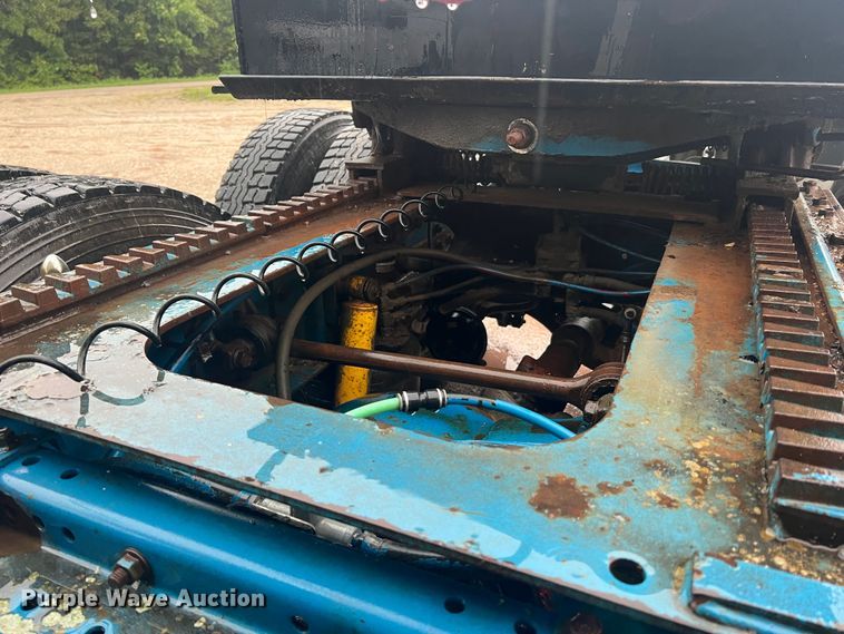 image for item JM9140 1992 White GMC WIA  Semi Truck