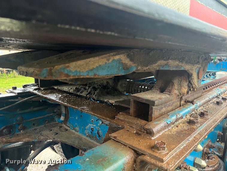 image for item JM9140 1992 White GMC WIA  Semi Truck