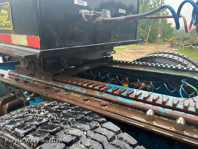 image for item JM9140 1992 White GMC WIA  Semi Truck