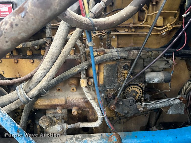 image for item JM9140 1992 White GMC WIA  Semi Truck