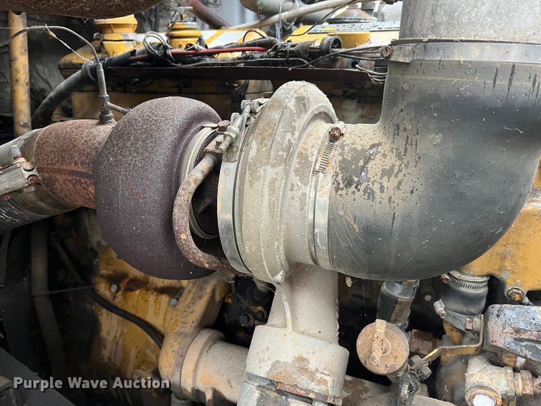 image for item JM9140 1992 White GMC WIA  Semi Truck