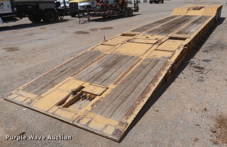 image for item JR9403 1997 Holden HPF50  lowboy equipment trailer