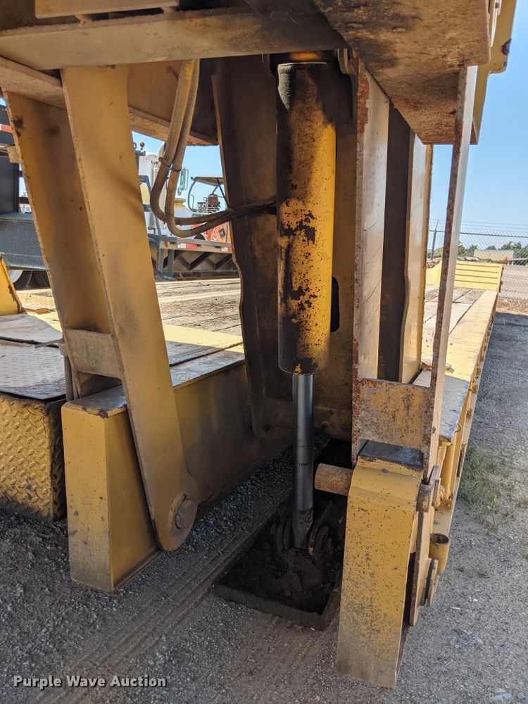 image for item JR9403 1997 Holden HPF50  lowboy equipment trailer