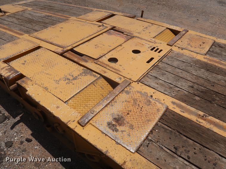 image for item JR9403 1997 Holden HPF50  lowboy equipment trailer