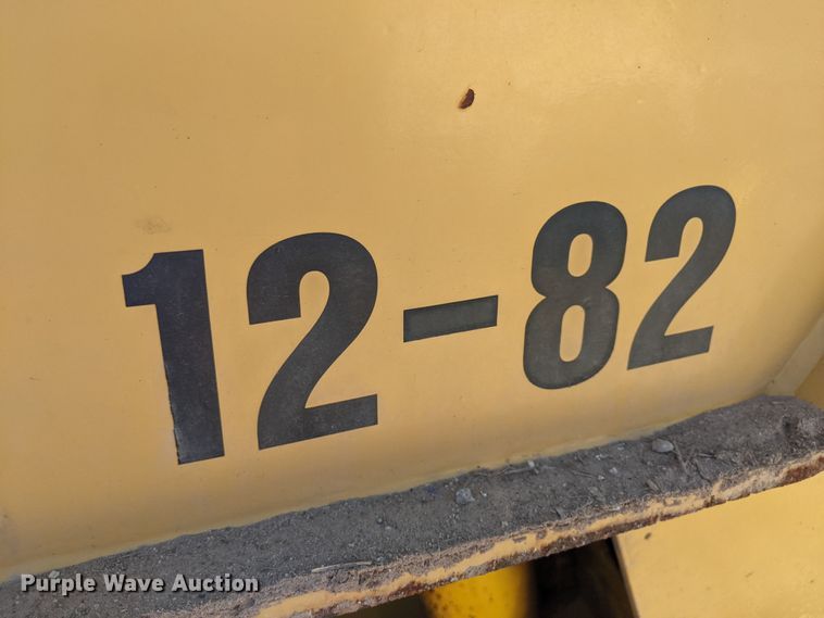 image for item JR9403 1997 Holden HPF50  lowboy equipment trailer