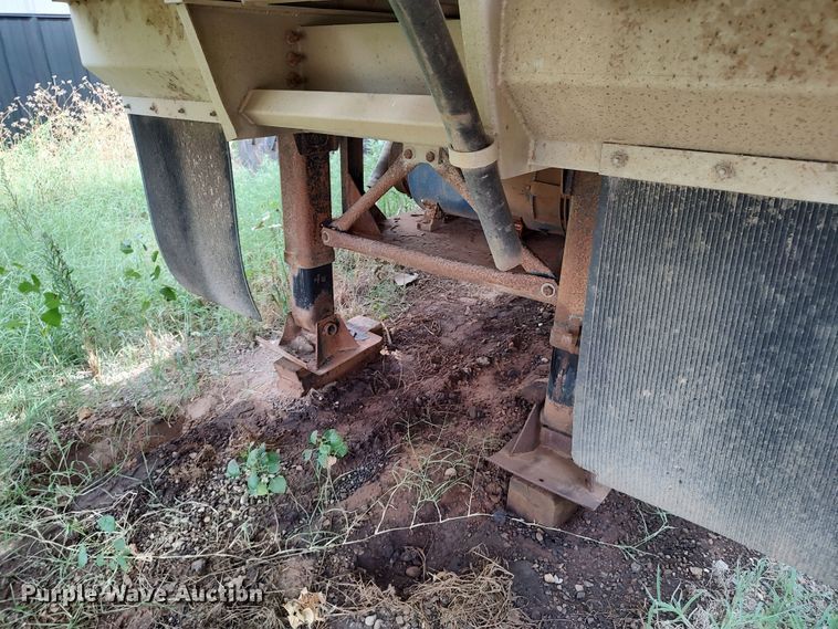 image for item JR9444 2012 Acro 8400  tank trailer