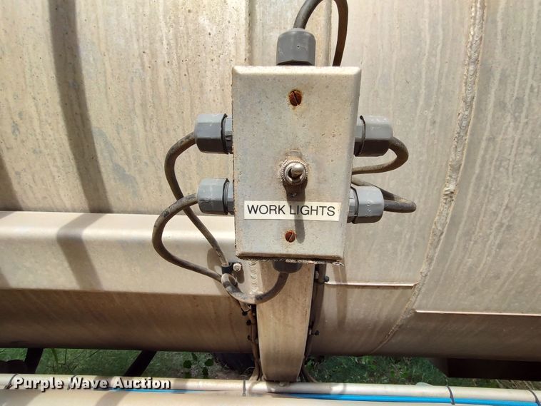 image for item JR9444 2012 Acro 8400  tank trailer