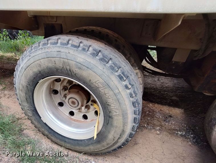 image for item JR9444 2012 Acro 8400  tank trailer