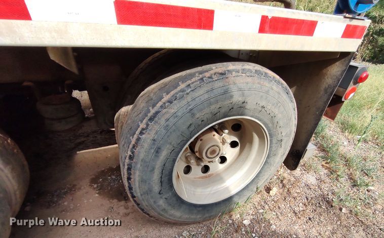 image for item JR9444 2012 Acro 8400  tank trailer