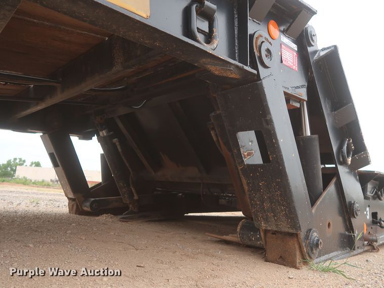 image for item JX9220 1975 Hyster FH35TD3-T  lowboy equipment trailer