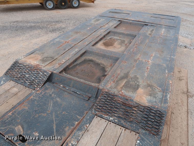 image for item JX9220 1975 Hyster FH35TD3-T  lowboy equipment trailer