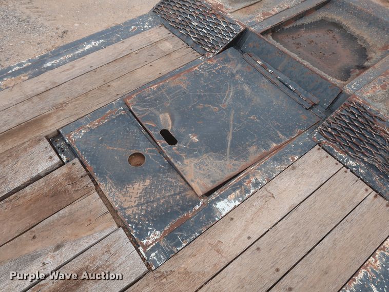 image for item JX9220 1975 Hyster FH35TD3-T  lowboy equipment trailer