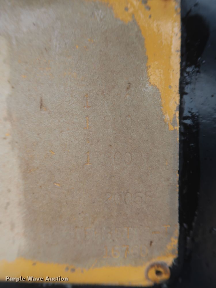 image for item JX9220 1975 Hyster FH35TD3-T  lowboy equipment trailer