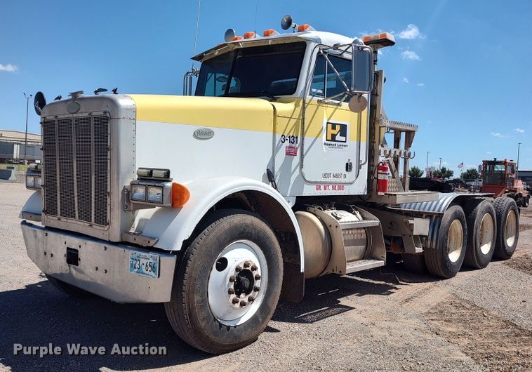 image for item JX9233 1998 Peterbilt 378  semi truck