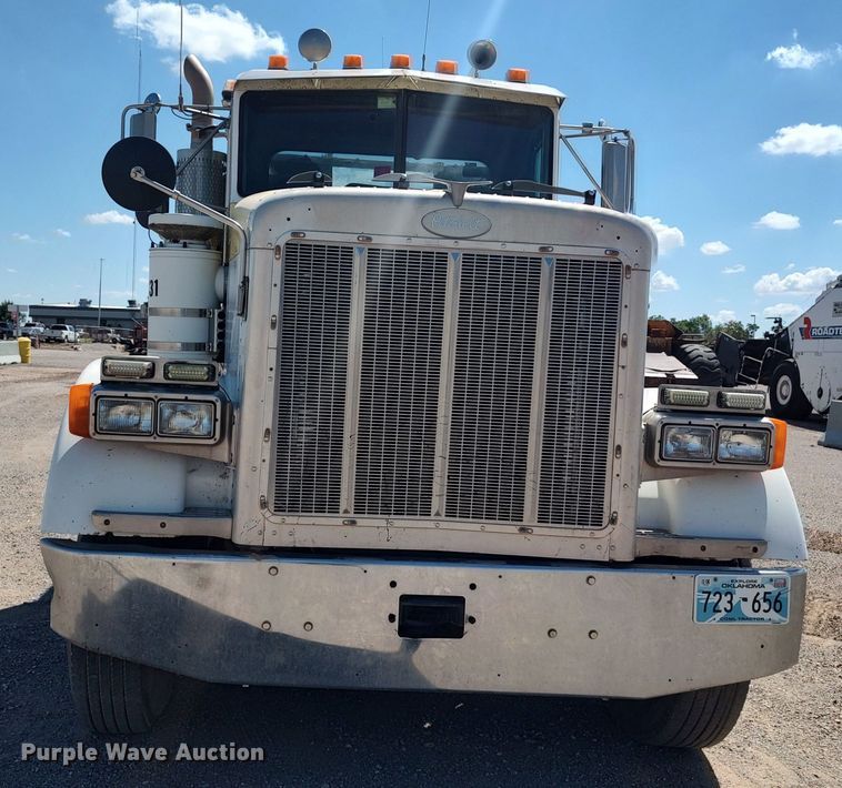 image for item JX9233 1998 Peterbilt 378  semi truck