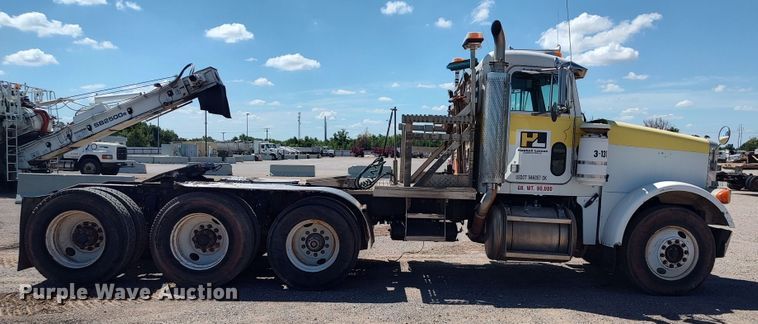 image for item JX9233 1998 Peterbilt 378  semi truck
