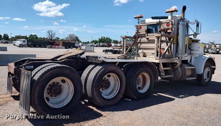 image for item JX9233 1998 Peterbilt 378  semi truck