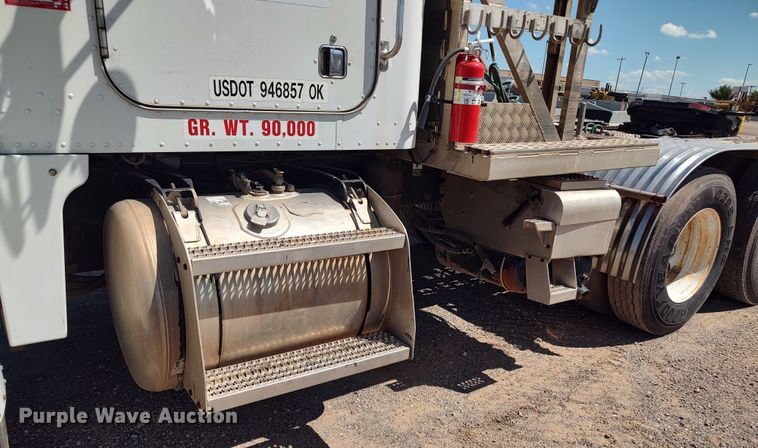 image for item JX9233 1998 Peterbilt 378  semi truck