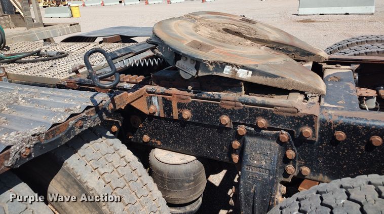 image for item JX9233 1998 Peterbilt 378  semi truck