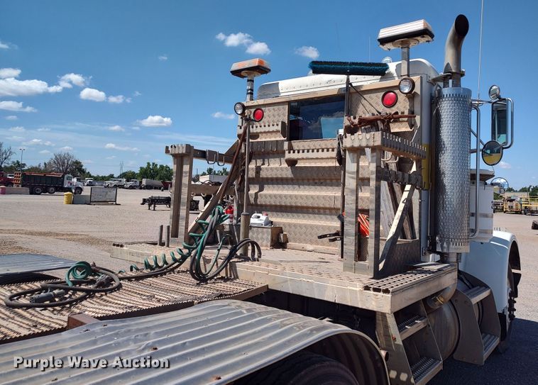 image for item JX9233 1998 Peterbilt 378  semi truck