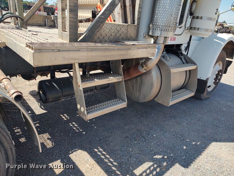 image for item JX9233 1998 Peterbilt 378  semi truck