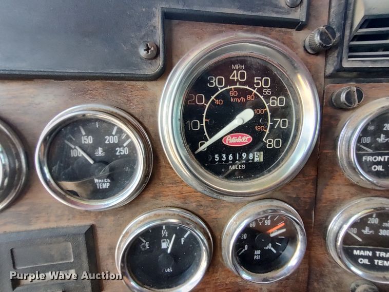 image for item JX9233 1998 Peterbilt 378  semi truck