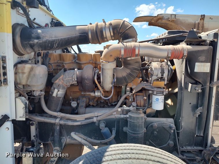 image for item JX9233 1998 Peterbilt 378  semi truck