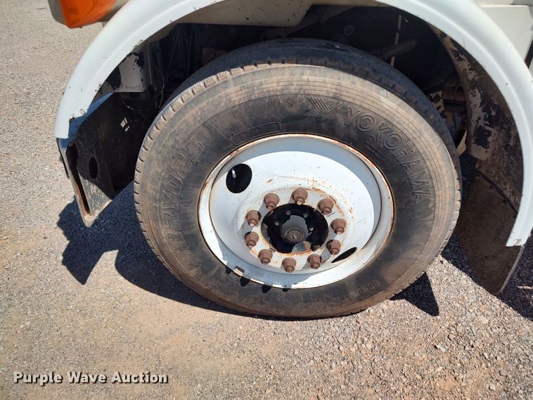 image for item JX9233 1998 Peterbilt 378  semi truck