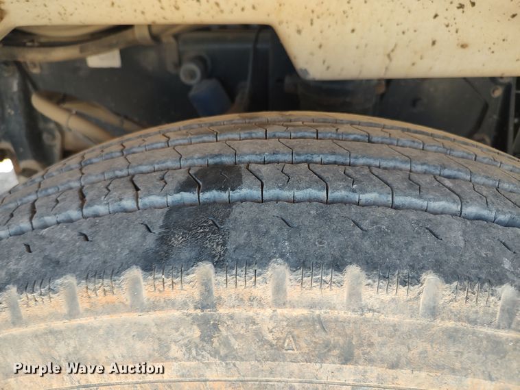 image for item JX9233 1998 Peterbilt 378  semi truck