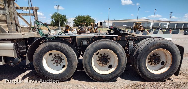 image for item JX9233 1998 Peterbilt 378  semi truck