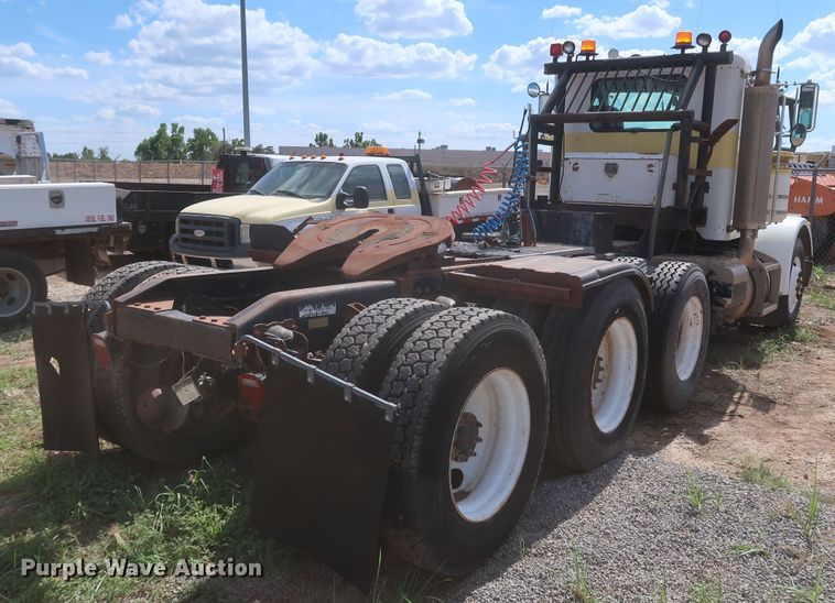 image for item JX9249 1992 Peterbilt 378  semi truck