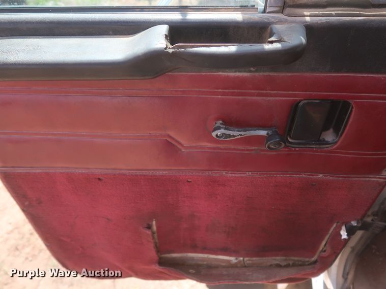 image for item JX9249 1992 Peterbilt 378  semi truck