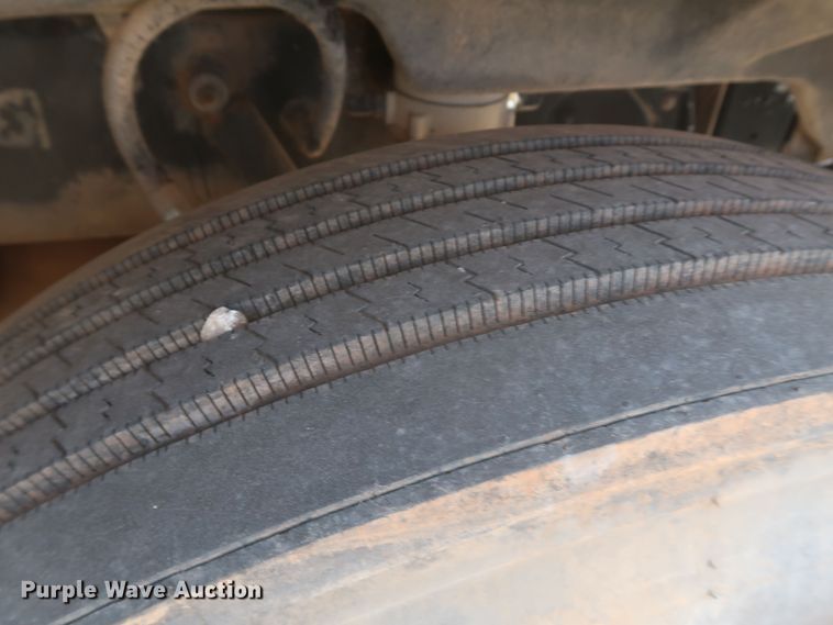 image for item JX9249 1992 Peterbilt 378  semi truck