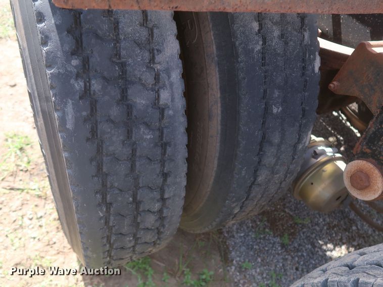 image for item JX9249 1992 Peterbilt 378  semi truck