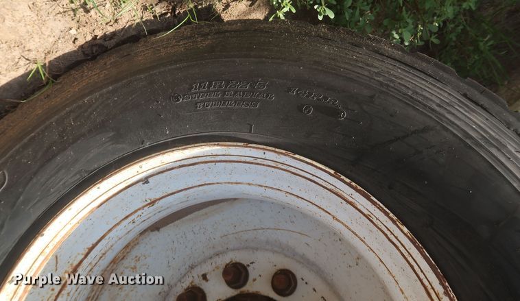 image for item JX9249 1992 Peterbilt 378  semi truck