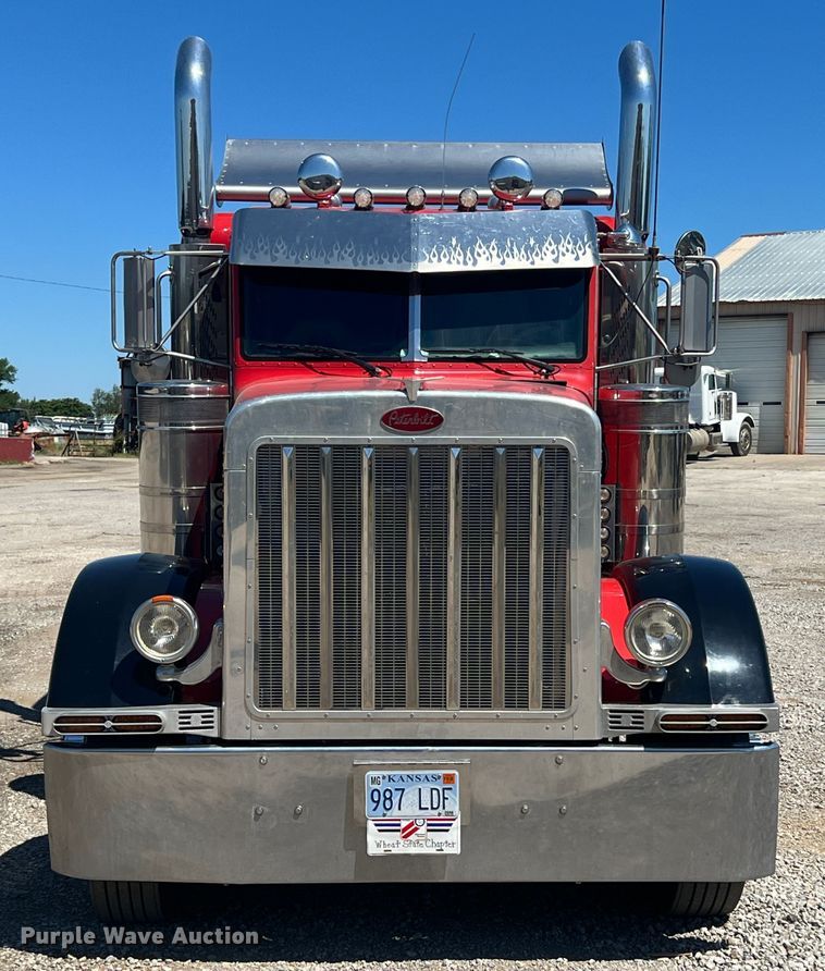 image for item JX9294 1995 Peterbilt 379  semi truck