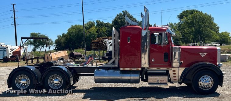 image for item JX9294 1995 Peterbilt 379  semi truck