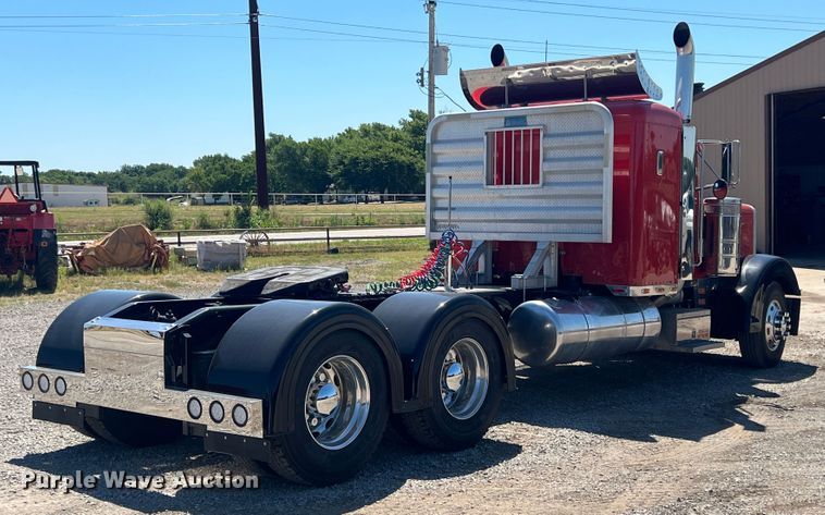 image for item JX9294 1995 Peterbilt 379  semi truck