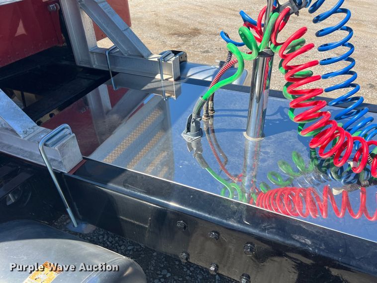 image for item JX9294 1995 Peterbilt 379  semi truck