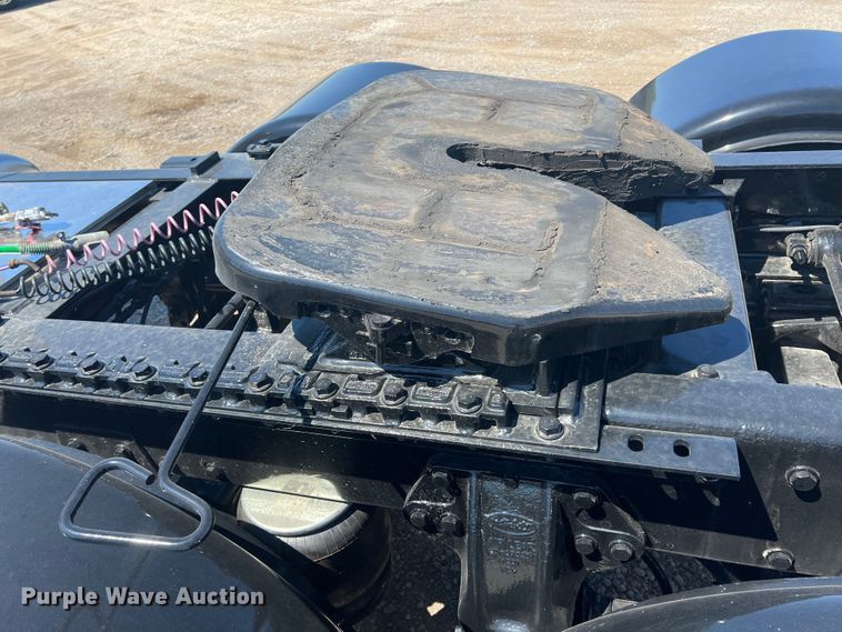 image for item JX9294 1995 Peterbilt 379  semi truck