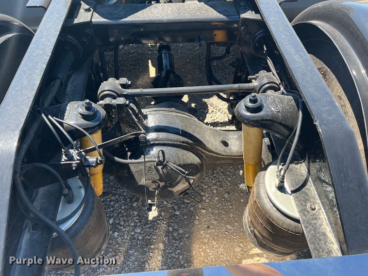 image for item JX9294 1995 Peterbilt 379  semi truck