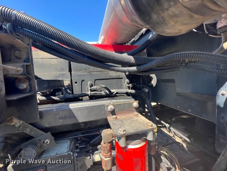 image for item JX9294 1995 Peterbilt 379  semi truck