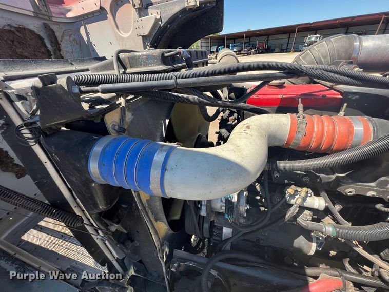 image for item JX9294 1995 Peterbilt 379  semi truck