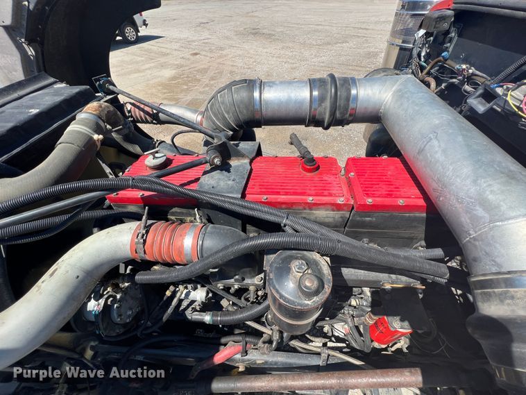 image for item JX9294 1995 Peterbilt 379  semi truck