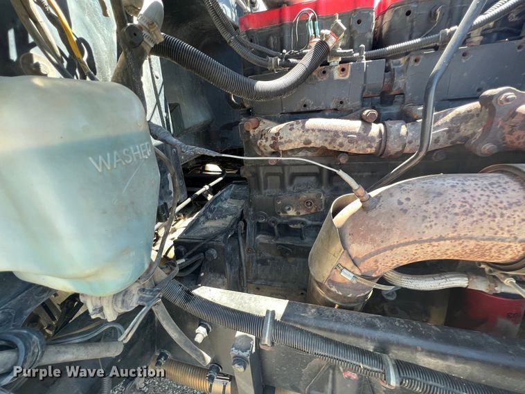 image for item JX9294 1995 Peterbilt 379  semi truck